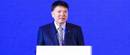 招商银行副行长王小青以《财富管理视角下的资产管理：携手共进，共创未来》为题发表主题演讲