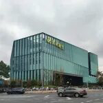 在政策与市场的双重驱动下，春秋航空以创纪录低利率成功发债