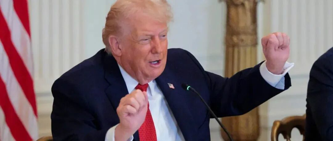 特朗普提议加征新关税，以求吞并格陵兰岛，丹麦爆发大规模抗议活动