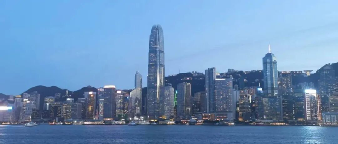 亚洲金融论坛上，李家超、邹澜、陈茂波等共话香港国际金融中心建设与人民币国际化未来