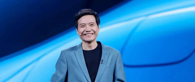 围绕“人工智能+”与新质生产力两大主线，全国人大代表、小米集团创始人雷军提交了五份建议案