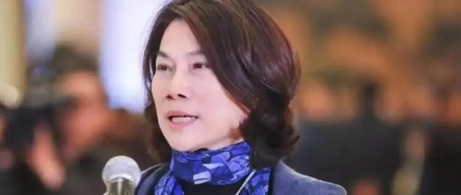 全国人大代表、格力电器董事长董明珠：未来家电行业围绕健康做智能化，才更有价值和意义