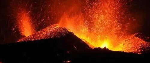 中国资产大涨，电商板块集体爆发！美联储理事米兰主张年内逐步降息