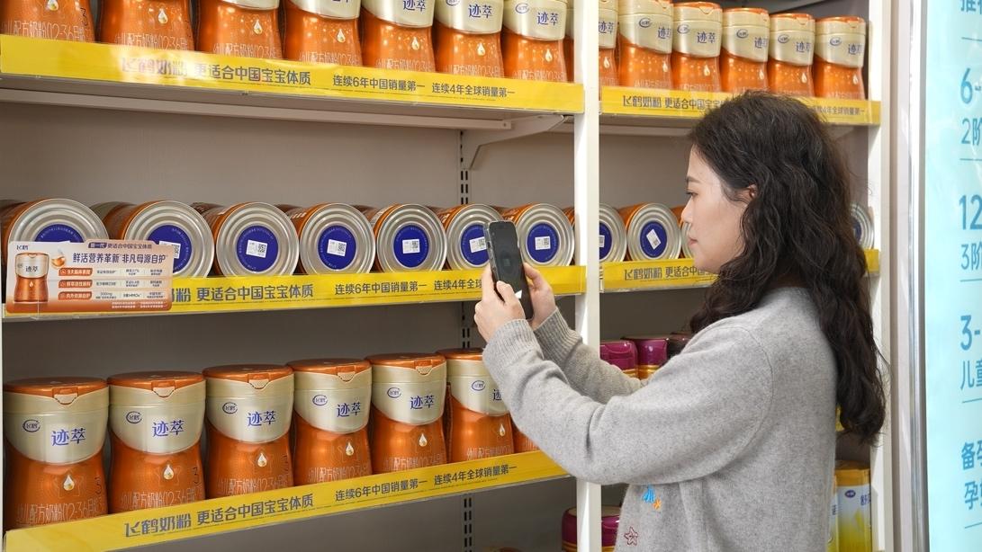 飞鹤2025年营收181.1亿元，乳蛋白技术筑牢护城河