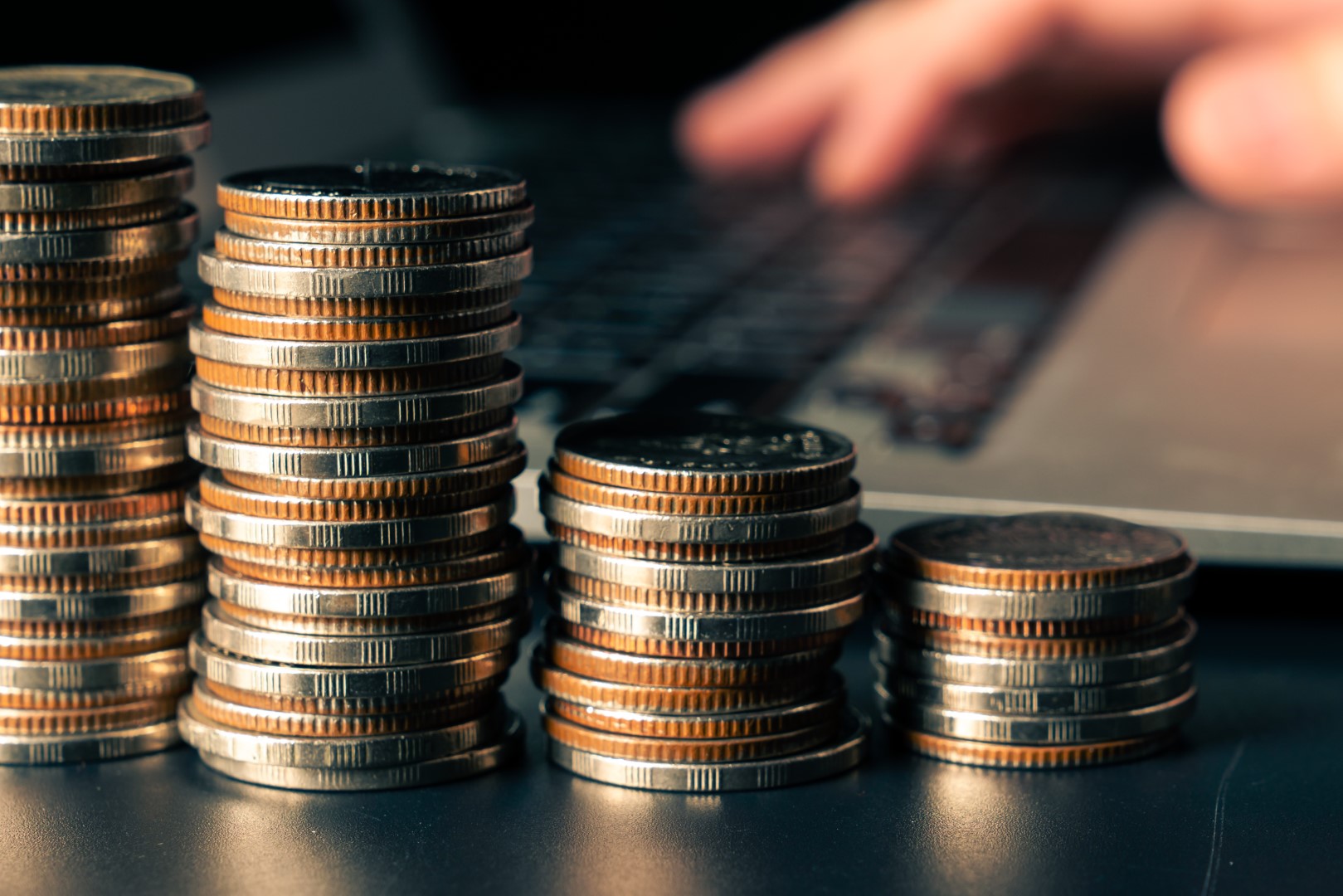 基金经理研判：
黄金“长牛”逻辑稳固 有色金属多主线共振上行
    